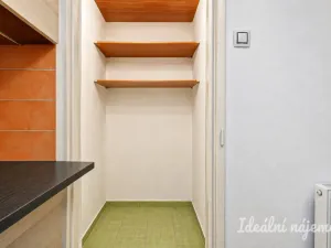 Pronájem bytu 1+1, Brno - Židenice, Porhajmova, 35 m2