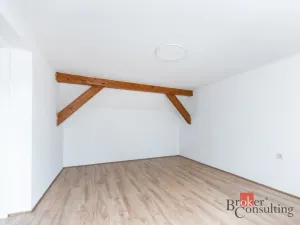 Prodej bytu 4+kk, Chlumec nad Cidlinou - Chlumec nad Cidlinou II, Zámostecká, 170 m2