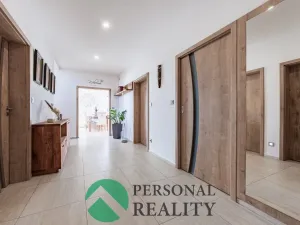 Prodej rodinného domu, Háje, 256 m2