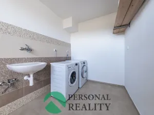 Prodej rodinného domu, Háje, 256 m2