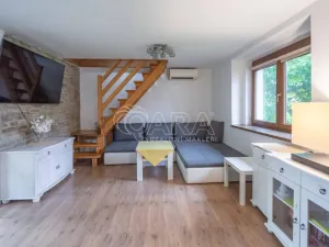 Prodej rodinného domu, Hostín, 204 m2