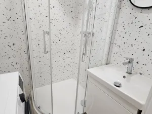 Pronájem bytu 2+1, Praha, Šantrochova, 59 m2