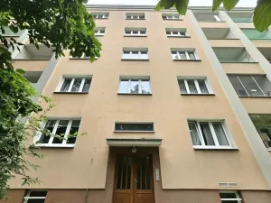 Pronájem bytu 2+1, Praha, Šantrochova, 59 m2