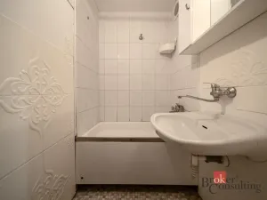 Prodej bytu 2+kk, Praha - Troja, Lešenská, 31 m2