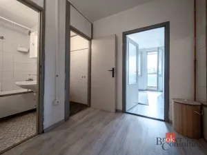 Prodej bytu 2+kk, Praha - Troja, Lešenská, 31 m2