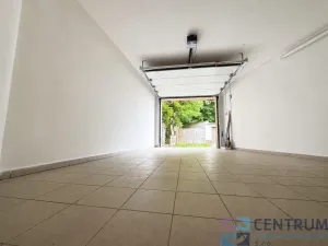 Pronájem garáže, Jablonec nad Nisou - Jablonecké Paseky, Vítězslava Nezvala, 27 m2