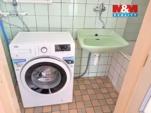 Prodej bytu 1+1, Karlovy Vary, Raisova, 30 m2