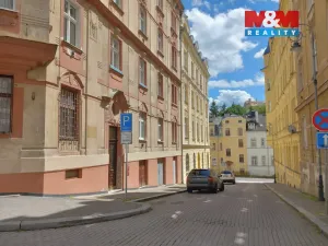 Prodej bytu 1+1, Karlovy Vary, Raisova, 30 m2
