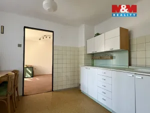 Prodej atypického bytu, Měšice, U školky, 118 m2