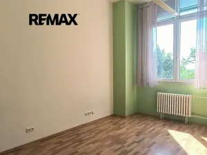 Pronájem kanceláře, Praha - Kobylisy, Horňátecká, 17 m2