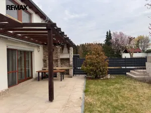 Pronájem rodinného domu, Jesenice - Zdiměřice, V Podlesí, 184 m2