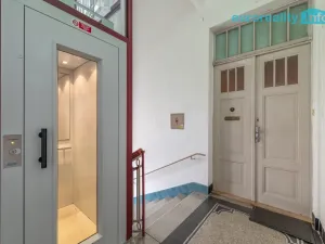 Prodej bytu 2+1, Mariánské Lázně, Hlavní třída, 79 m2