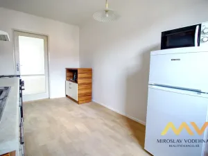 Pronájem bytu 2+1, Hradec Králové, Na Střezině, 55 m2