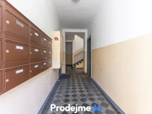 Pronájem bytu 1+1, Praha - Smíchov, Bieblova, 34 m2