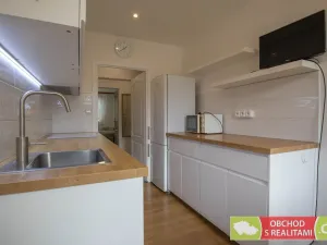 Pronájem bytu 3+1, Praha - Háje, Květnového vítězství, 77 m2