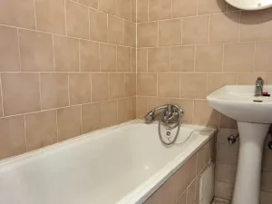 Prodej bytu 2+kk, Praha - Lhotka, Novodvorská, 41 m2