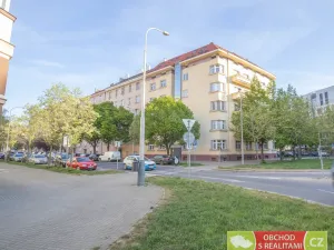 Prodej bytu 2+kk, Praha - Holešovice, U Uranie, 40 m2