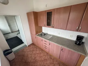 Pronájem kanceláře, Praha - Horní Počernice, Bystrá, 30 m2