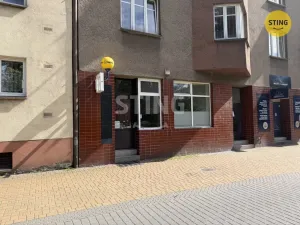 Pronájem obchodního prostoru, Třinec, nám. Míru, 39 m2