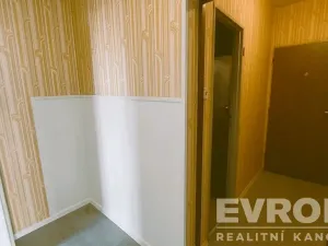 Pronájem bytu 3+1, Praha - Strašnice, Křenická, 65 m2