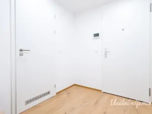 Pronájem bytu 1+kk, Praha - Chodov, Nebřenická, 37 m2