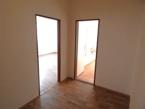 Pronájem bytu 2+kk, Úpice, Regnerova, 56 m2