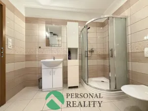 Pronájem bytu 2+kk, Karlovy Vary, Libušina, 66 m2