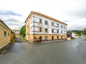 Pronájem bytu 1+1, Radnice, Na Potocích, 32 m2
