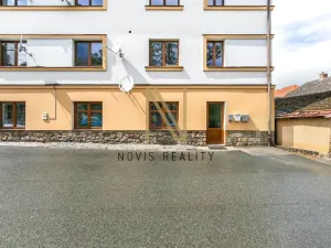 Pronájem bytu 1+1, Radnice, Na Potocích, 32 m2