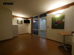 Pronájem kanceláře, Lety, Pražská, 16 m2