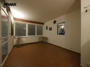 Pronájem kanceláře, Lety, Pražská, 16 m2