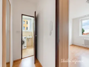 Pronájem bytu 1+1, Praha - Liboc, Ke Džbánu, 32 m2