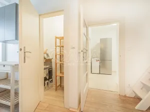 Pronájem bytu 1+1, Praha - Vršovice, Karpatská, 38 m2