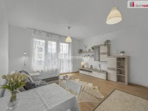 Pronájem bytu 1+kk, Praha - Čakovice, Bermanova, 42 m2