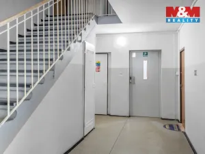 Prodej bytu 2+1, Kladno - Kročehlavy, Pařížská, 63 m2