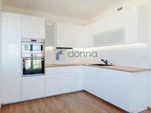 Pronájem bytu 2+kk, Praha, U Radosti, 58 m2