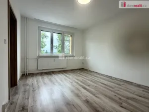 Pronájem bytu 1+1, Hroznětín, Sídliště, 38 m2
