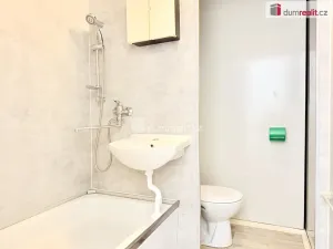 Pronájem bytu 1+1, Hroznětín, Sídliště, 38 m2