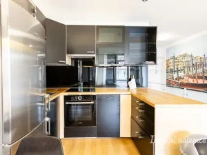 Pronájem bytu 2+kk, Praha - Vysočany, Skloněná, 58 m2