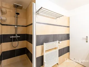 Pronájem bytu 2+kk, Praha - Vysočany, Skloněná, 58 m2