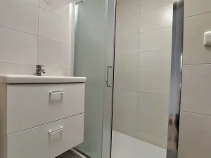 Pronájem bytu 1+kk, Hradec Králové - Pražské Předměstí, Baarova, 33 m2