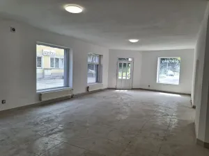 Pronájem obchodního prostoru, Žatec, U Oharky, 98 m2