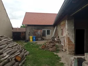 Prodej rodinného domu, Drnholec, nám. Svobody, 170 m2