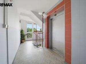 Prodej bytu 2+kk, Praha - Horní Počernice, Tlustého, 49 m2