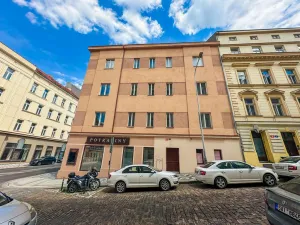 Pronájem bytu 1+1, Praha - Žižkov, Jeronýmova, 30 m2