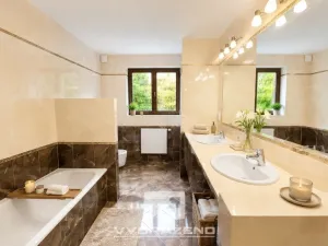 Prodej rodinného domu, Roztoky, 410 m2