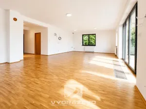 Prodej rodinného domu, Roztoky, 410 m2