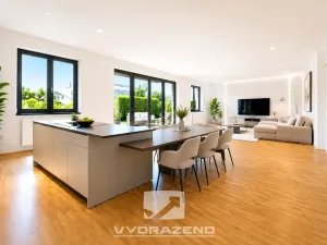 Prodej rodinného domu, Roztoky, 410 m2