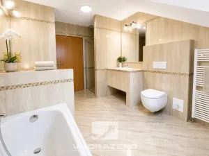 Prodej rodinného domu, Roztoky, 410 m2
