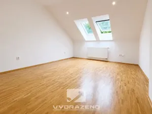 Prodej rodinného domu, Roztoky, 410 m2